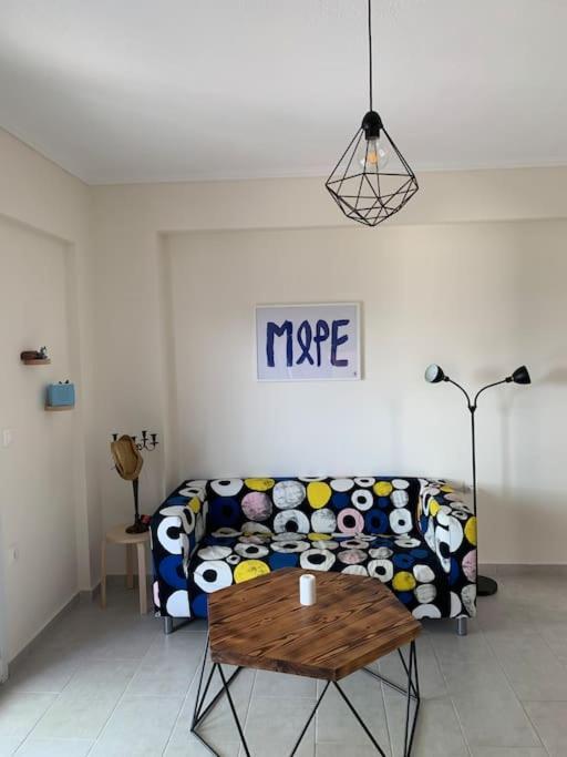 Orange Apartment ニキティ エクステリア 写真